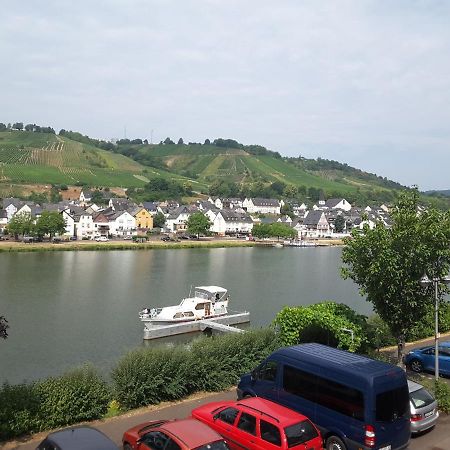 شقة Mosel Panorama زيل ان دير موسل المظهر الخارجي الصورة